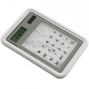 Калькулятор с игрой "Лабиринт"; белый; 10х14х1см; пластик