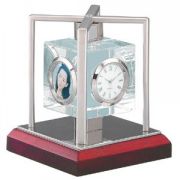 Часы "Куб" с рамкой для фотографии; 9,2х9,2х10,8 см; металл, дерево, стекло
