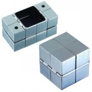 Подставка для авторучек "Кубик" с магнитной поверхностью; 5,4х5,4х5,4; металл
